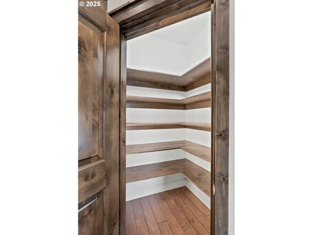 $925,000 | 61076 Manhae Loop, Bend, OR 97702