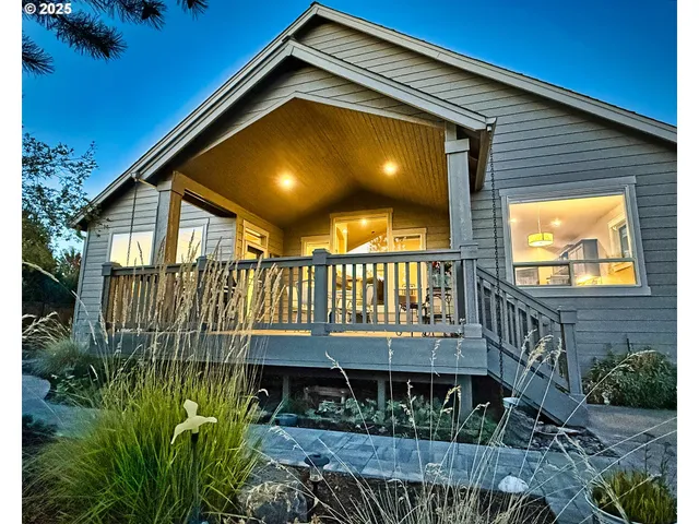 $925,000 | 61076 Manhae Loop, Bend, OR 97702