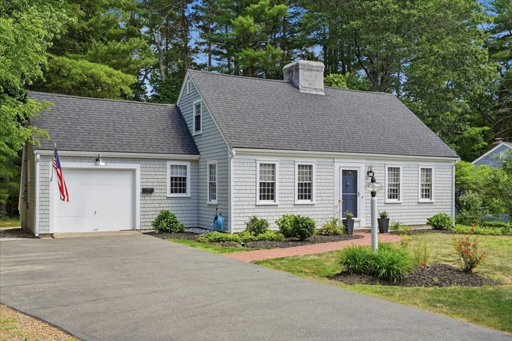 7 Amber Road Hingham, MA 02043 - Photo 2 of 39