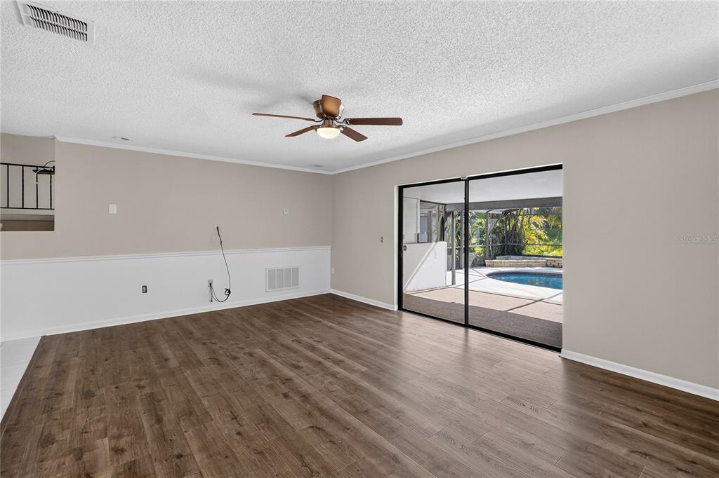 656 Little Wekiva Road Altamonte Springs, FL 32714 - Photo 7 of 37 Gallery Image 7