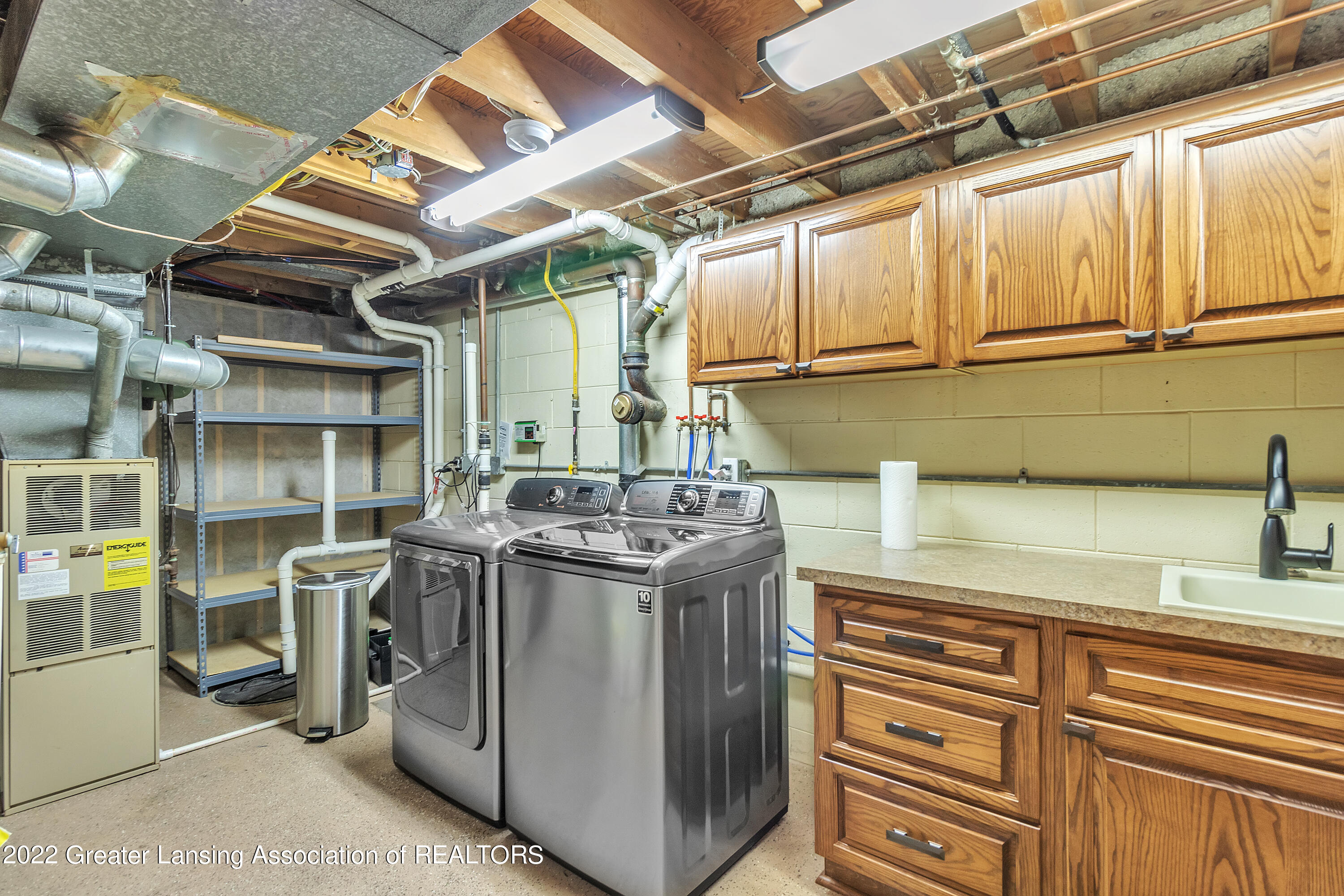 7511 Yorktown Road Lansing, MI 48917 - Photo 31 of 38 35