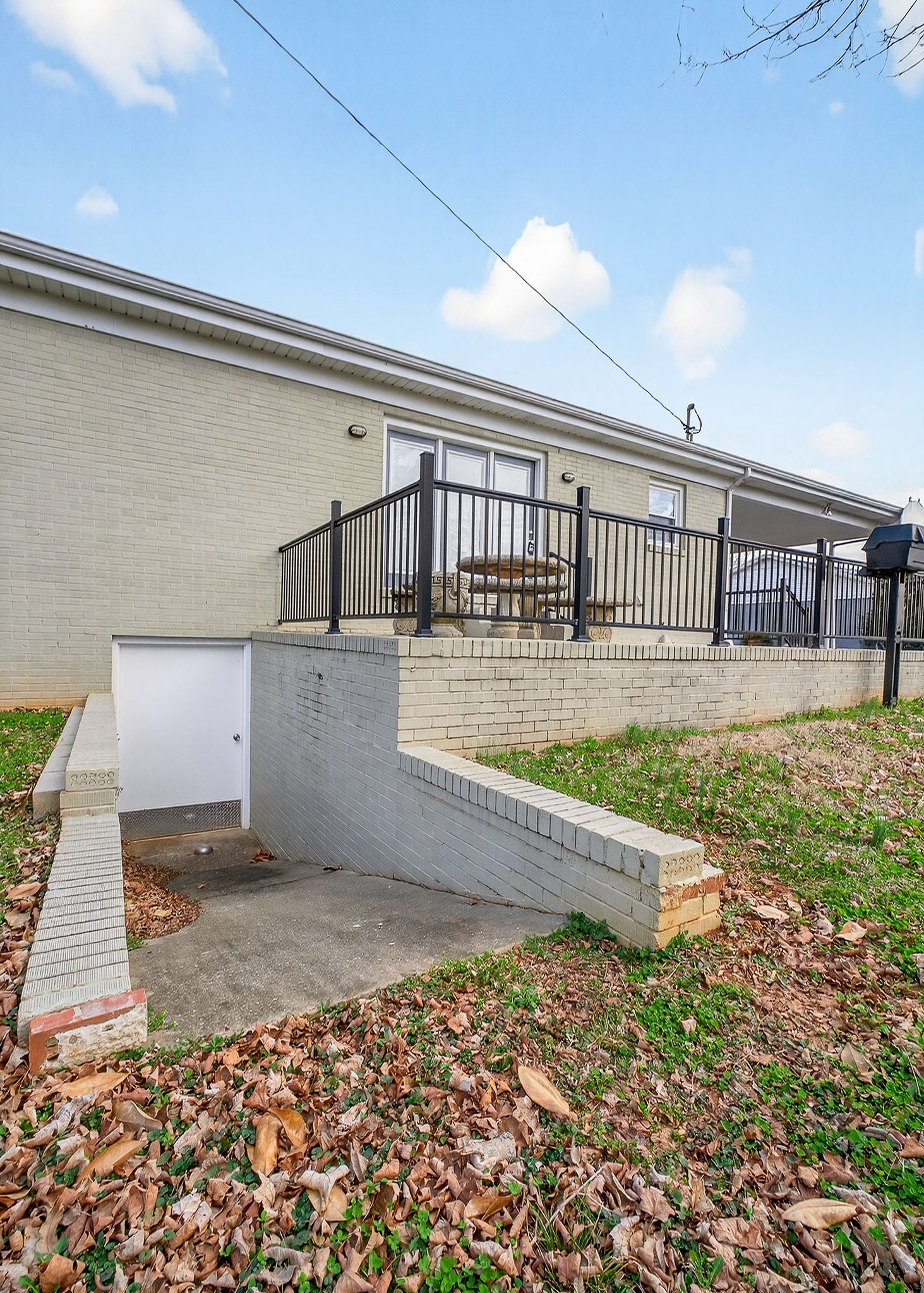 226 Roosevelt Road McMinnville, TN 37110 - Photo 11 of 58