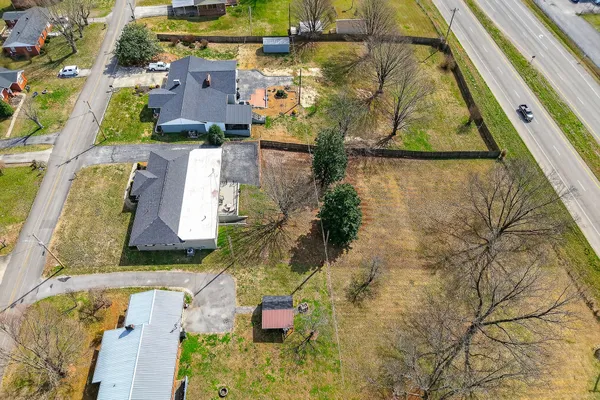 $499,900 | 226 Roosevelt Road, McMinnville, TN 37110