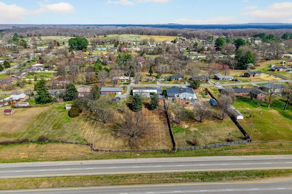 $499,900 | 226 Roosevelt Road, McMinnville, TN 37110