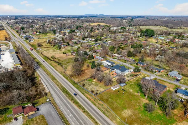 $499,900 | 226 Roosevelt Road, McMinnville, TN 37110