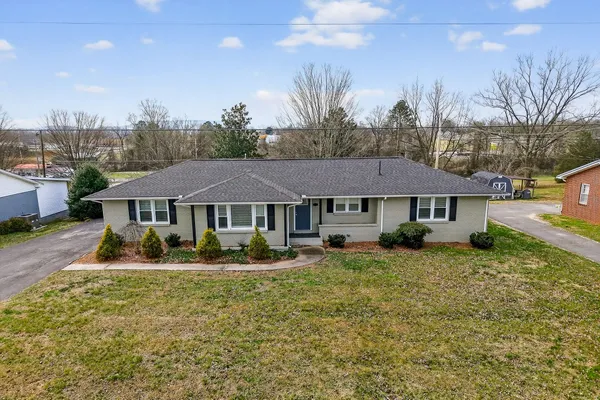 $499,900 | 226 Roosevelt Road, McMinnville, TN 37110