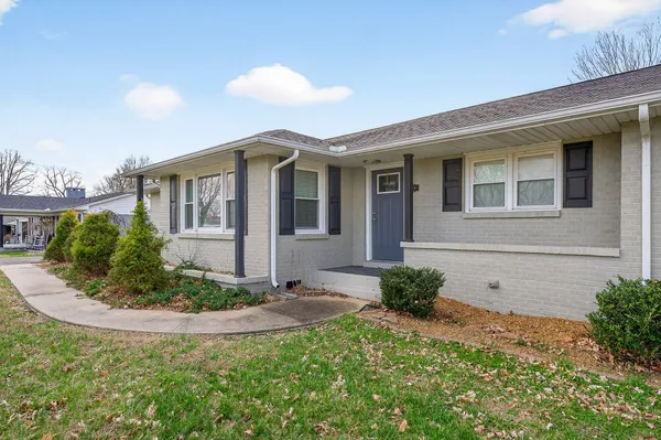 $499,900 | 226 Roosevelt Road, McMinnville, TN 37110