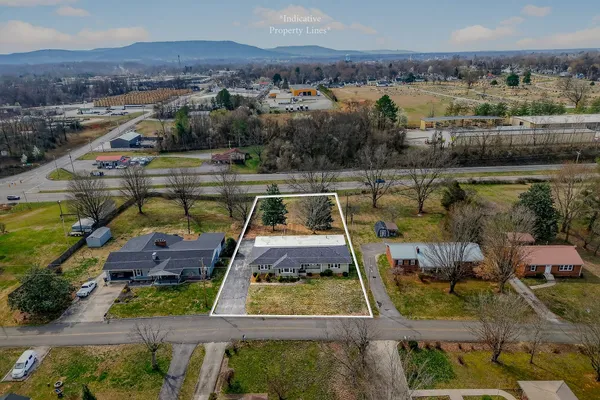 $499,900 | 226 Roosevelt Road, McMinnville, TN 37110