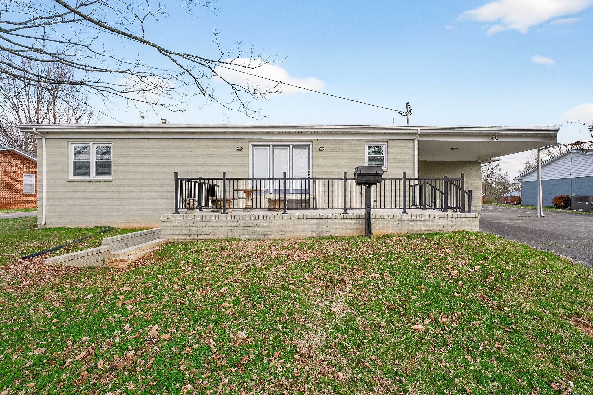 226 Roosevelt Road McMinnville, TN 37110 - Photo 6 of 58