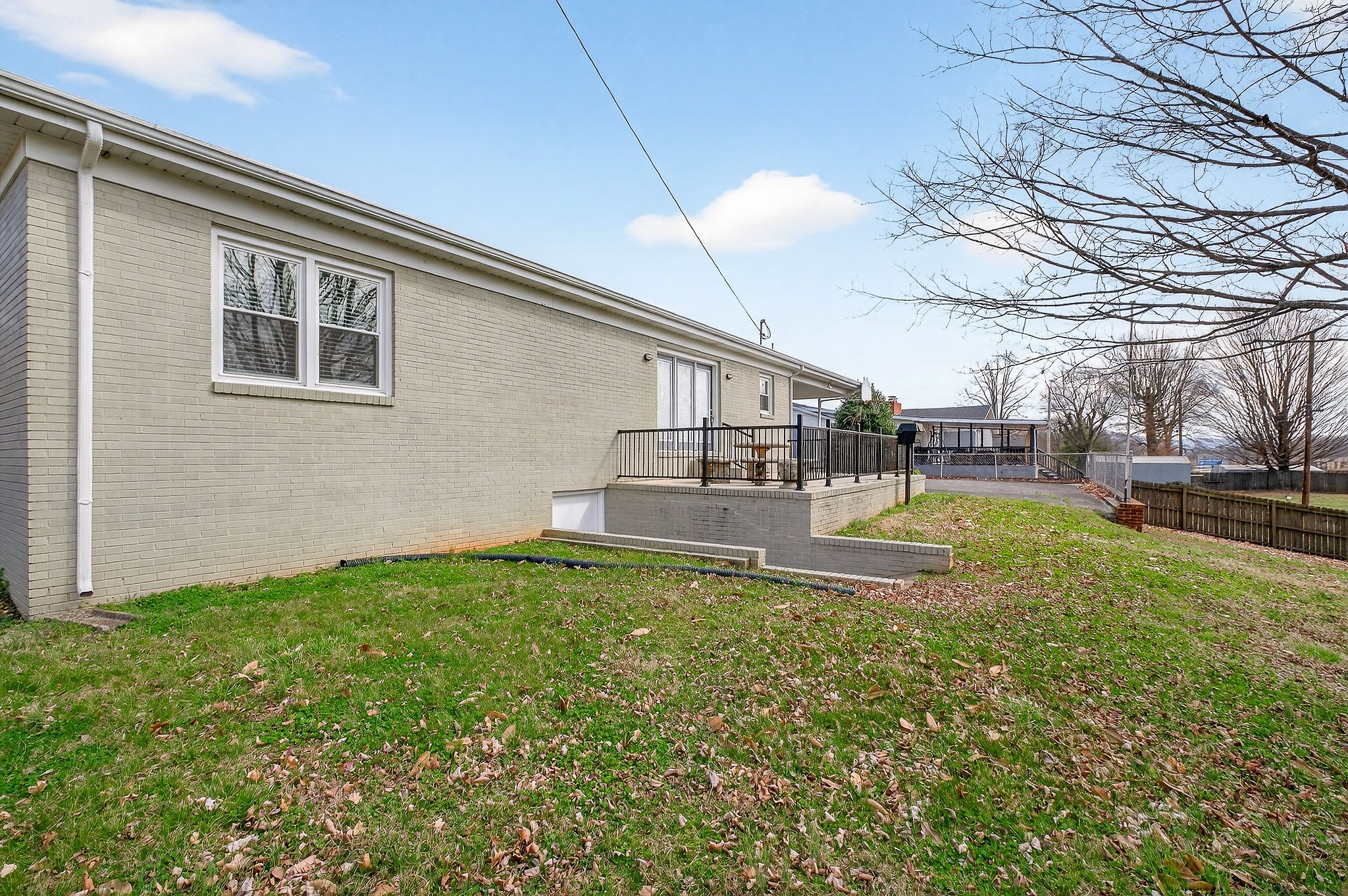 226 Roosevelt Road McMinnville, TN 37110 - Photo 7 of 58