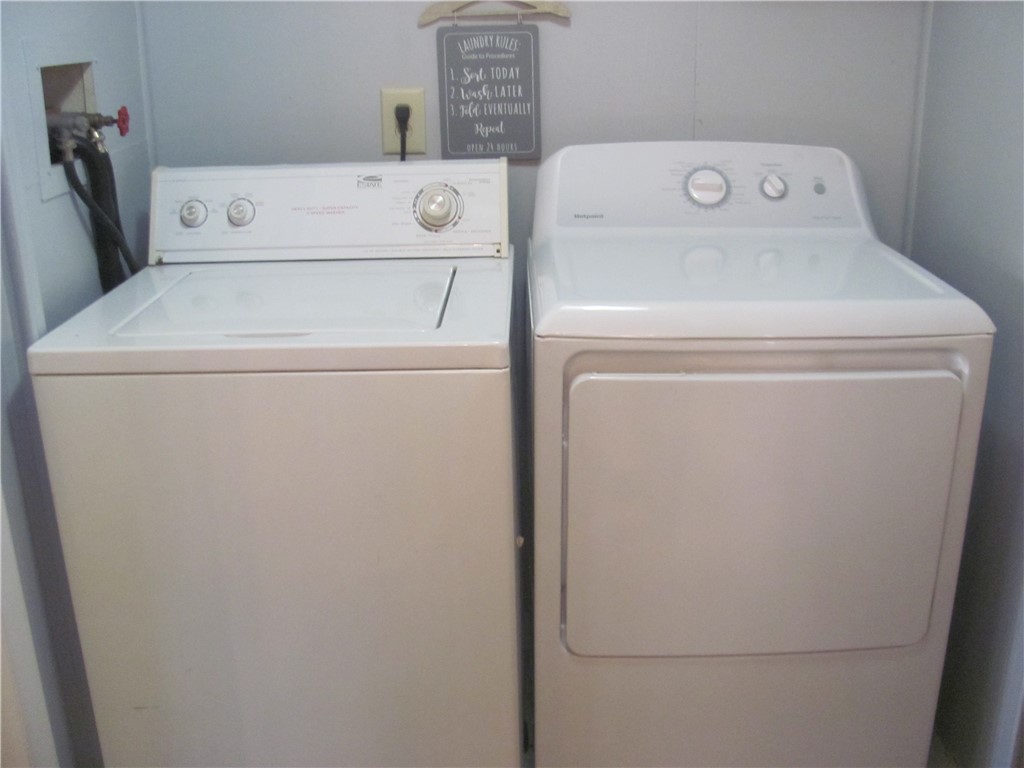 722 Highway 104 Ontario, NY 14519 - Photo 8 of 10