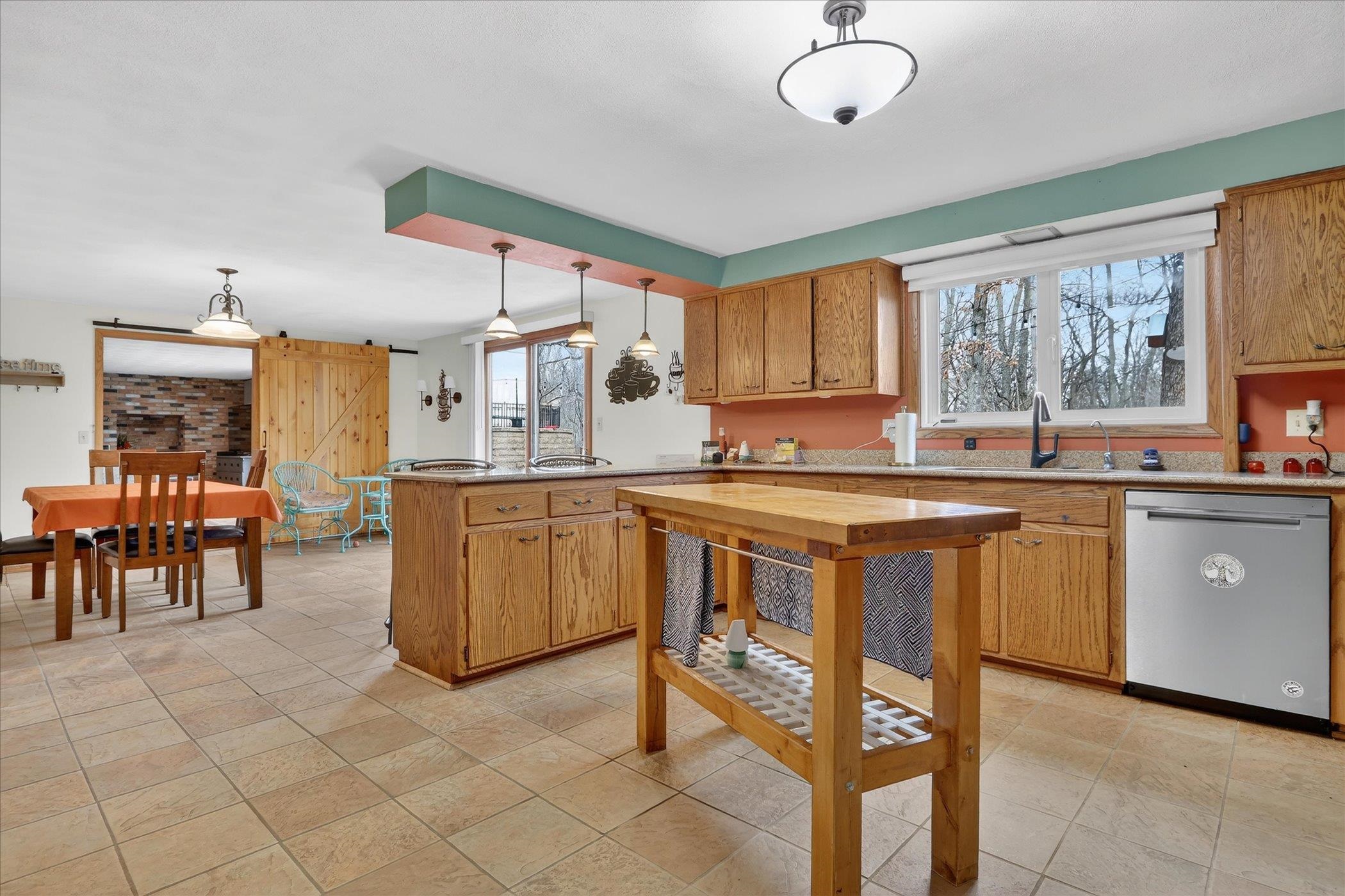 701 North Hill Road Beloit, WI 53511 - Photo 28 of 64