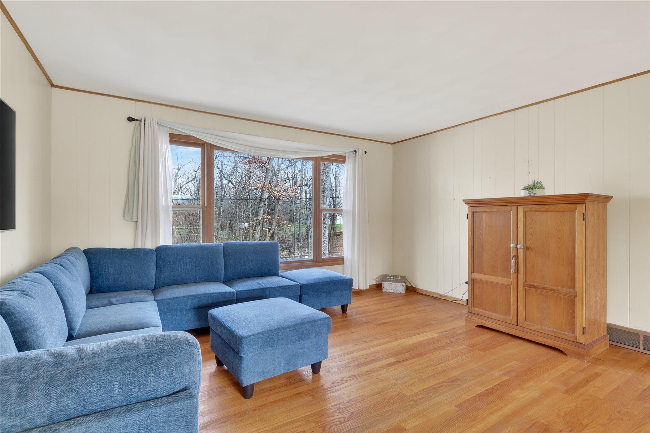 701 North Hill Road Beloit, WI 53511 - Photo 6 of 64