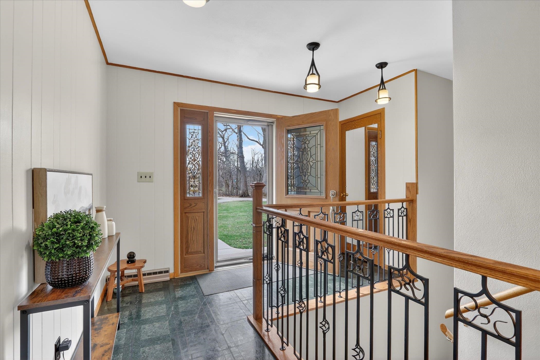 701 North Hill Road Beloit, WI 53511 - Photo 10 of 64