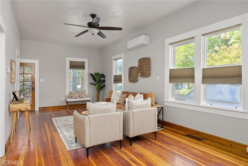1805 Hemlock Street Chico, CA 95928 - Photo 21 of 61 a living room with furniture and a window