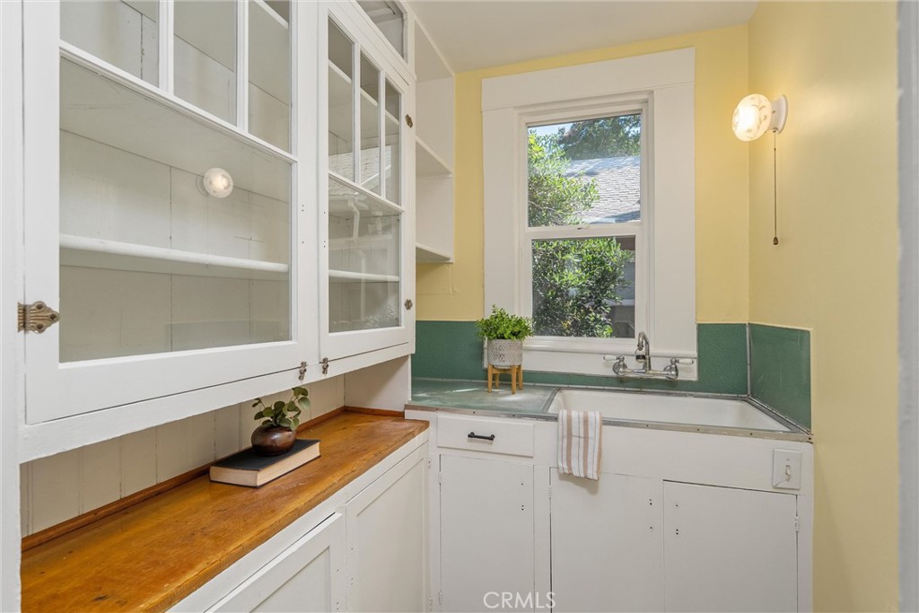 1805 Hemlock Street Chico, CA 95928 - Photo 24 of 61 a kitchen with a sink and a window