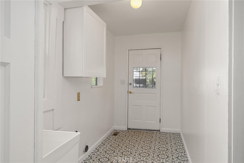1805 Hemlock Street Chico, CA 95928 - Photo 34 of 61 a bathroom with a sink