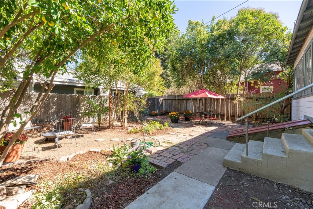 1805 Hemlock Street Chico, CA 95928 - Photo 36 of 61