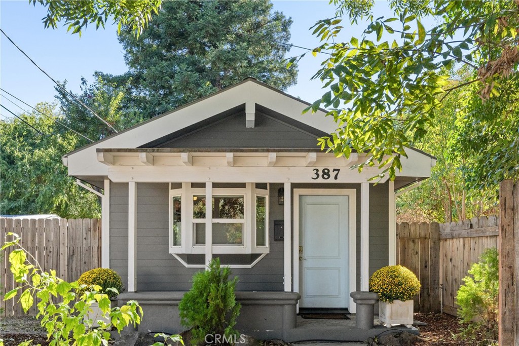 1805 Hemlock Street Chico, CA 95928 - Photo 46 of 61 a front view of a house with plants
