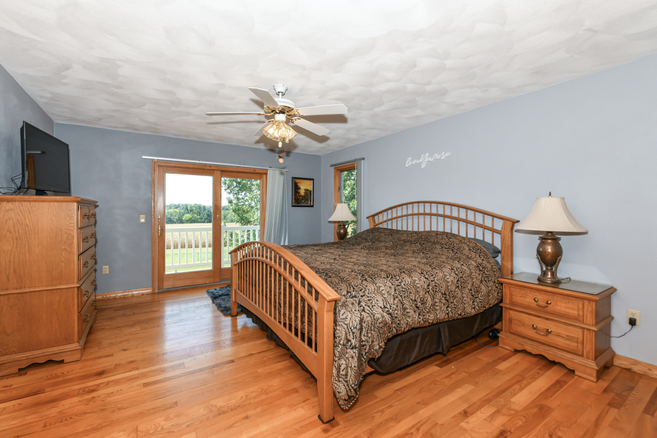9702 West State Road 81 Beloit, WI 53511 - Photo 19 of 60 Primary Bedroom