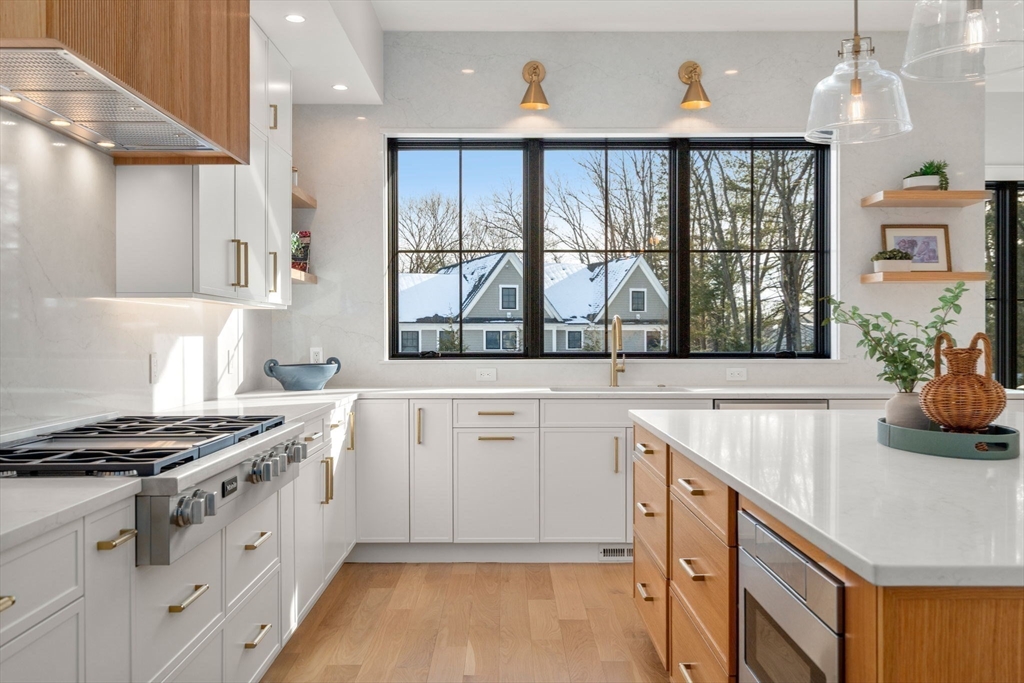 190 Brookline Street Needham, MA 02492 - Photo 12 of 35