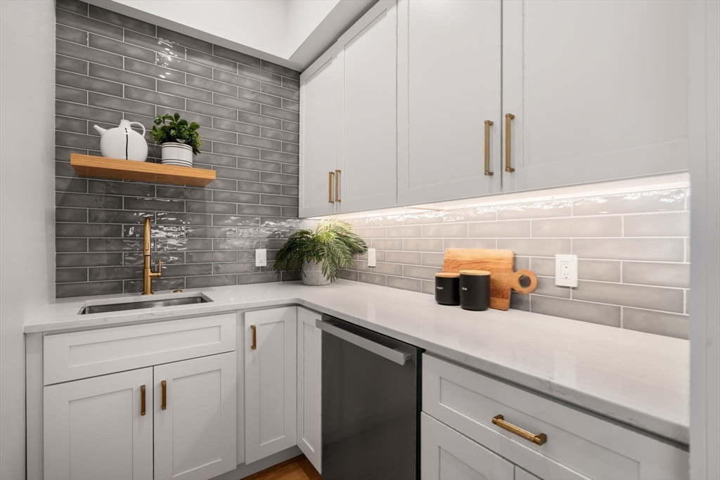 190 Brookline Street Needham, MA 02492 - Photo 19 of 35