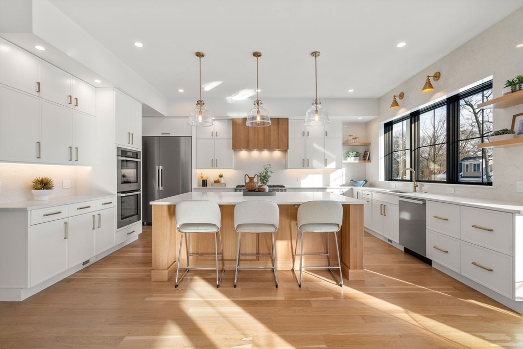 190 Brookline Street Needham, MA 02492 - Photo 9 of 35