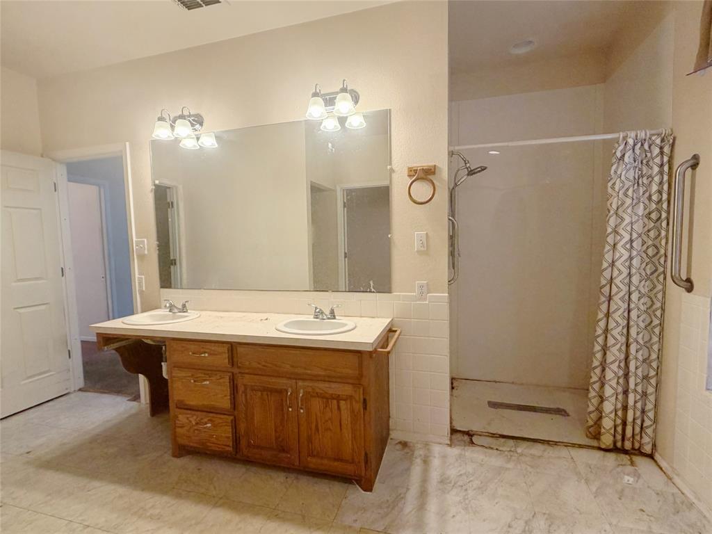 3210 East Lake Road Abilene, TX 79601 - Photo 15 of 27
