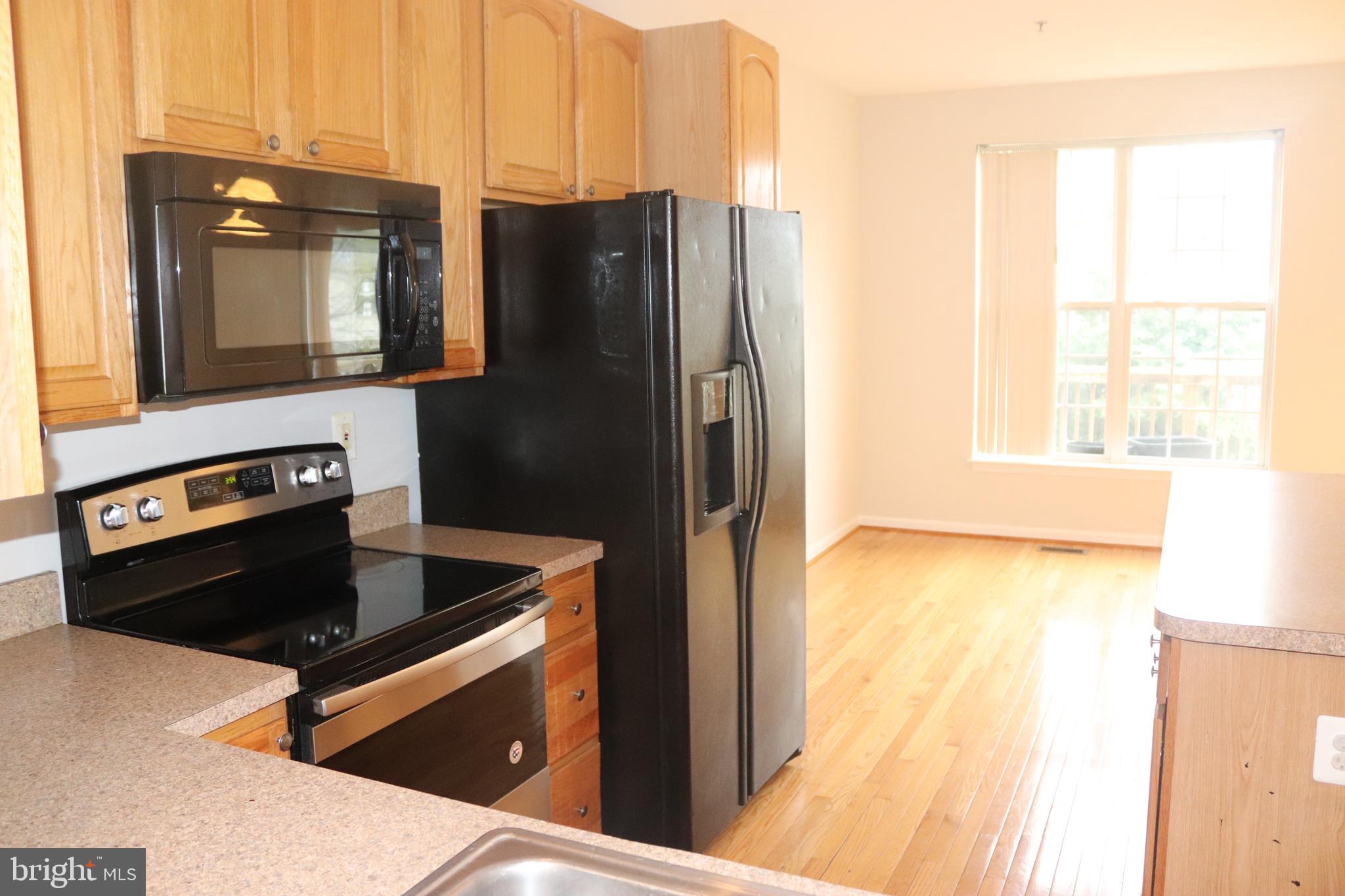 123 Fieldstone Court Frederick, MD 21702 - Photo 6 of 28 Kitchen