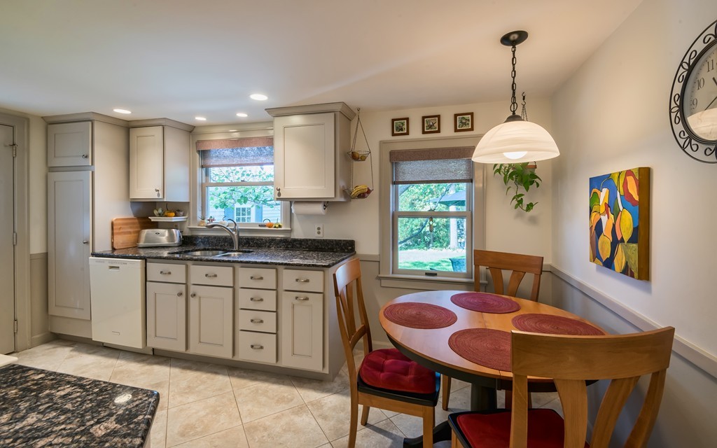 12 Arbor Road Chelmsford, MA 01863 - Photo 8 of 25