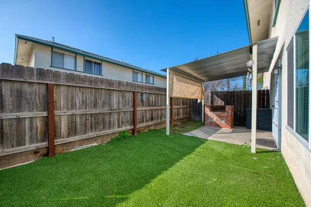 $212,000 | 4929 North Winery Circle, Unit 110, Fresno, CA 93726