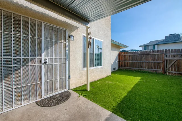$212,000 | 4929 North Winery Circle, Unit 110, Fresno, CA 93726