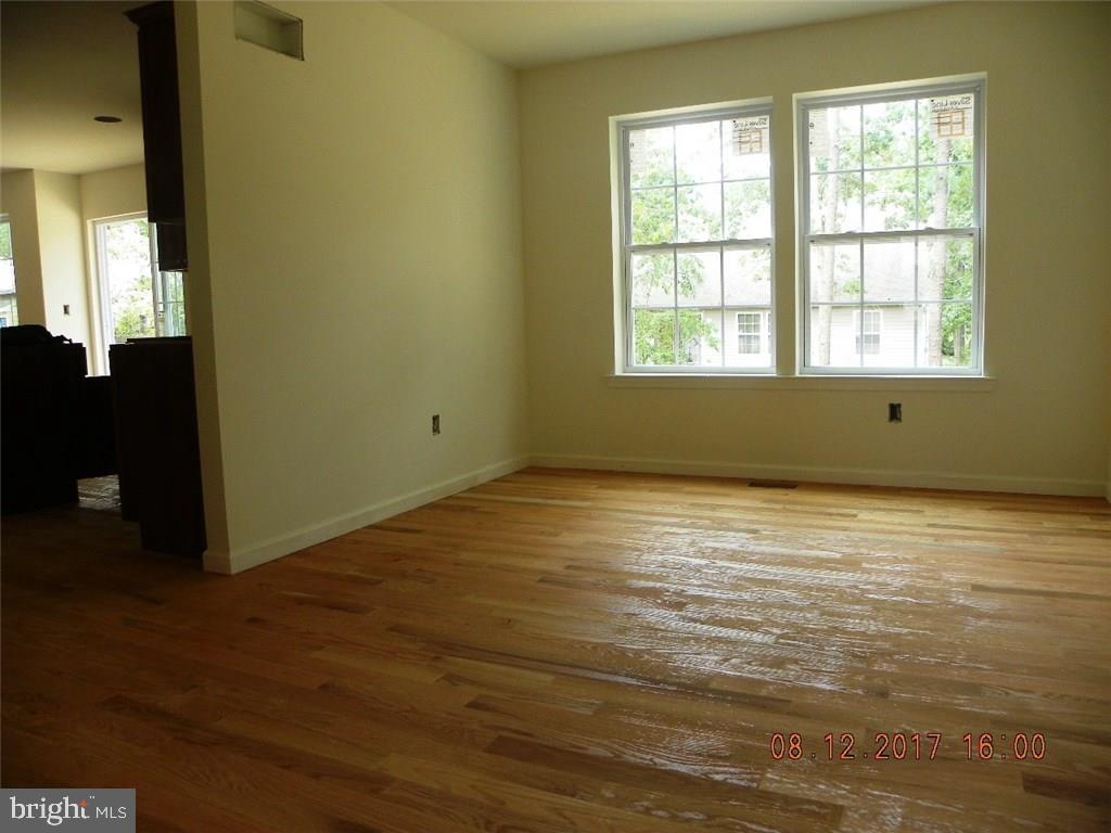 144 Seaspray Road Manahawkin, NJ 08050 - Photo 7 of 31
