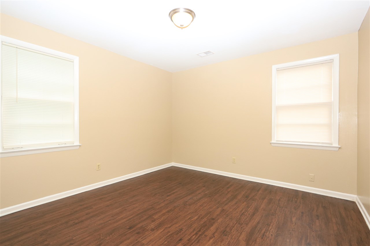 3301 Rochester Road Memphis, TN 38109 - Photo 5 of 9