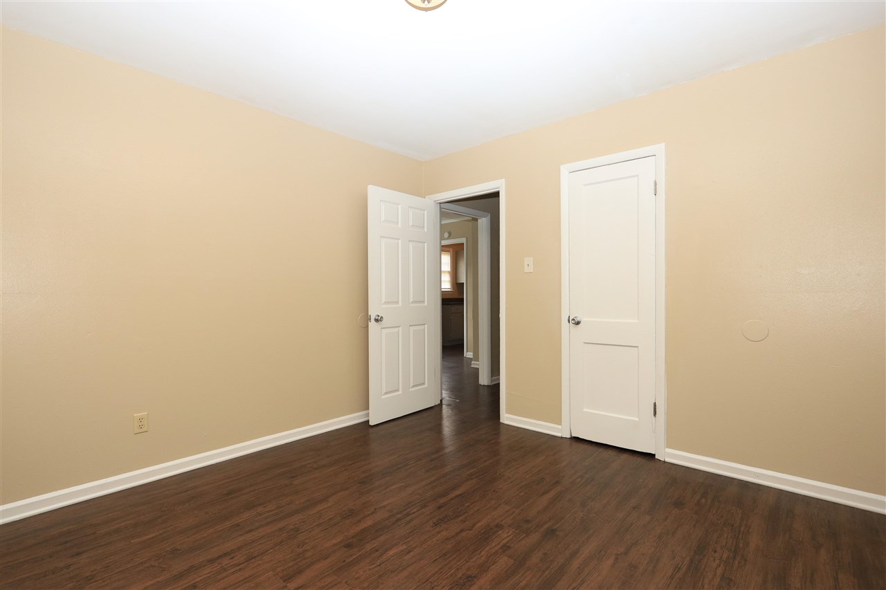 3301 Rochester Road Memphis, TN 38109 - Photo 6 of 9