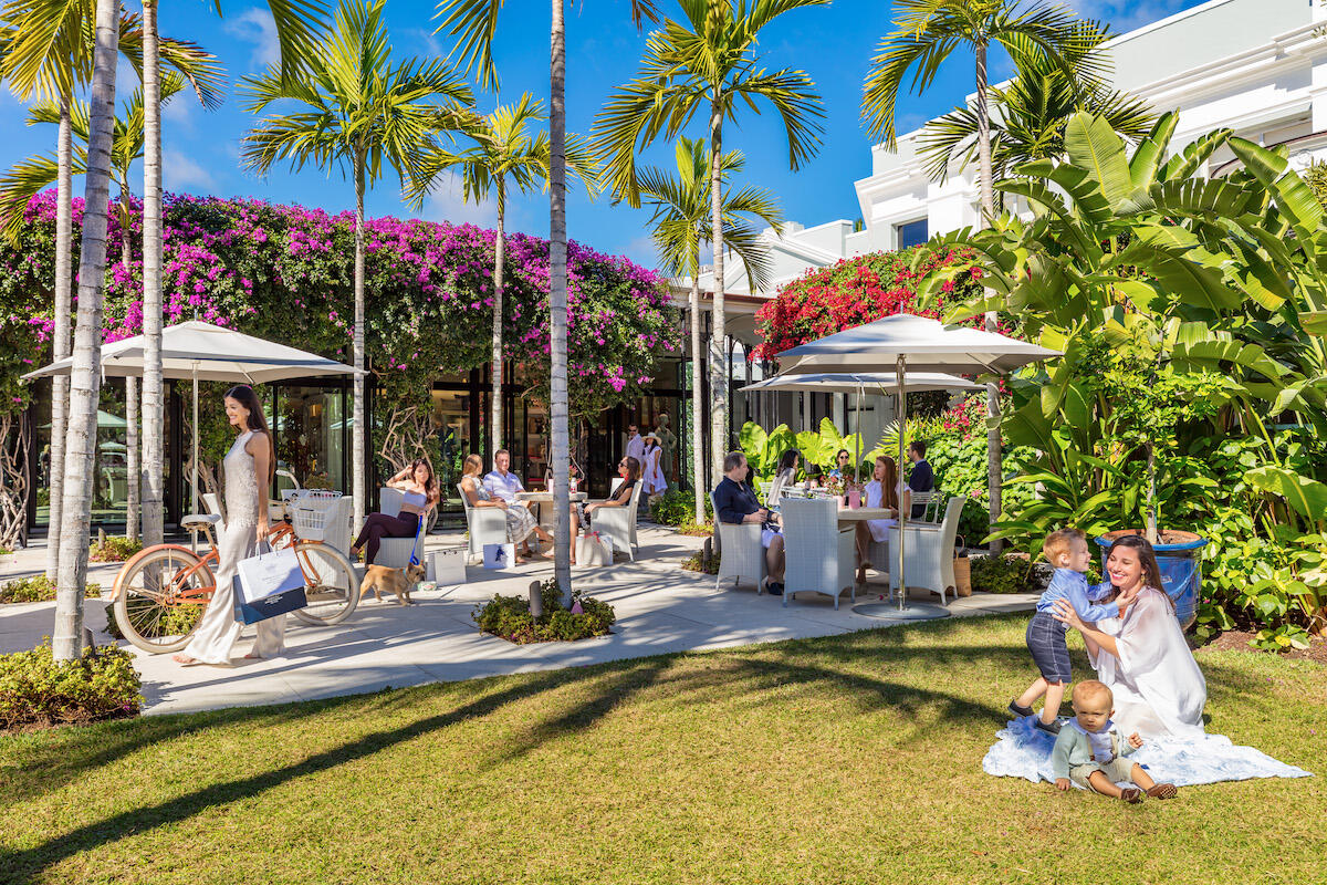 172 North County Road, Unit 5 Palm Beach, FL 33480 - Photo 22 of 26 20190128_PB_TheRoyal_592