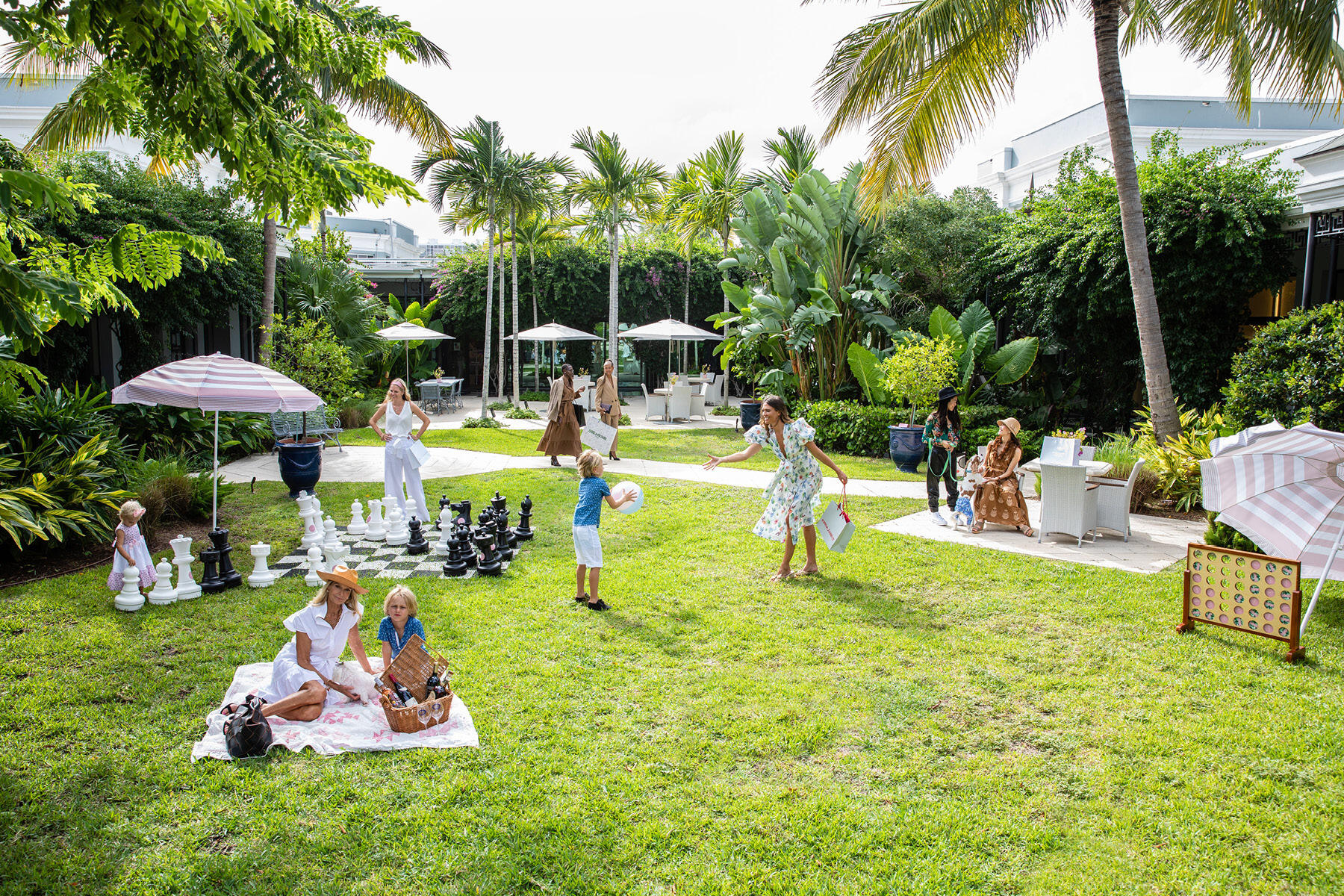 172 North County Road, Unit 5 Palm Beach, FL 33480 - Photo 23 of 26 Royal-Play