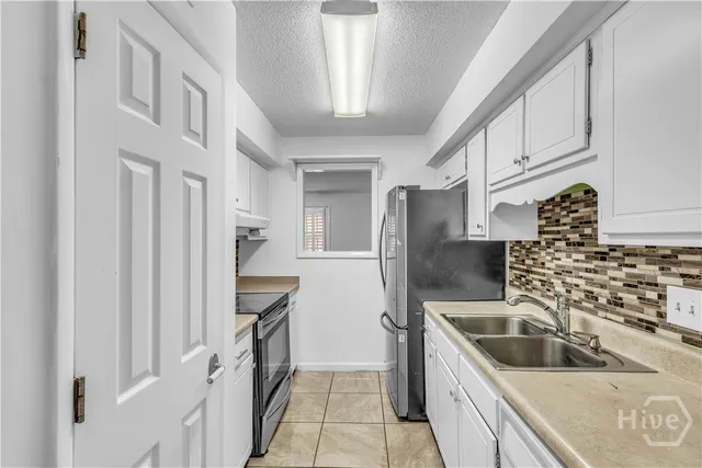 $1,900 | 455 Mall Boulevard, Unit 111, Savannah, GA 31406