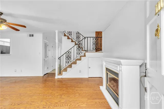 $1,900 | 455 Mall Boulevard, Unit 111, Savannah, GA 31406