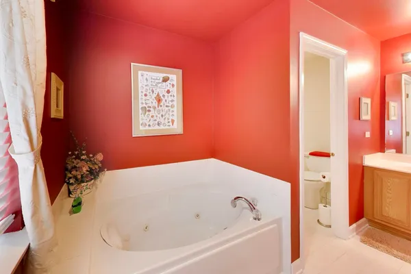 $539,900 | 5660 Trinity Court, Gurnee, IL 60031