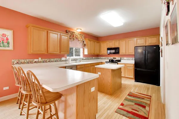 $539,900 | 5660 Trinity Court, Gurnee, IL 60031