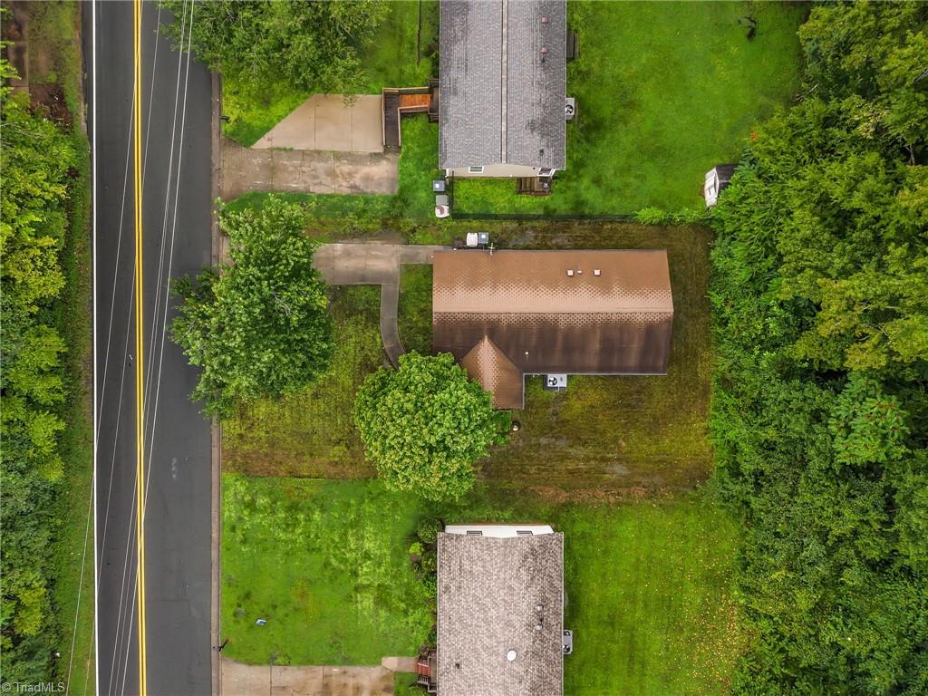 2036 Willow Road Greensboro, NC 27406 - Photo 8 of 19