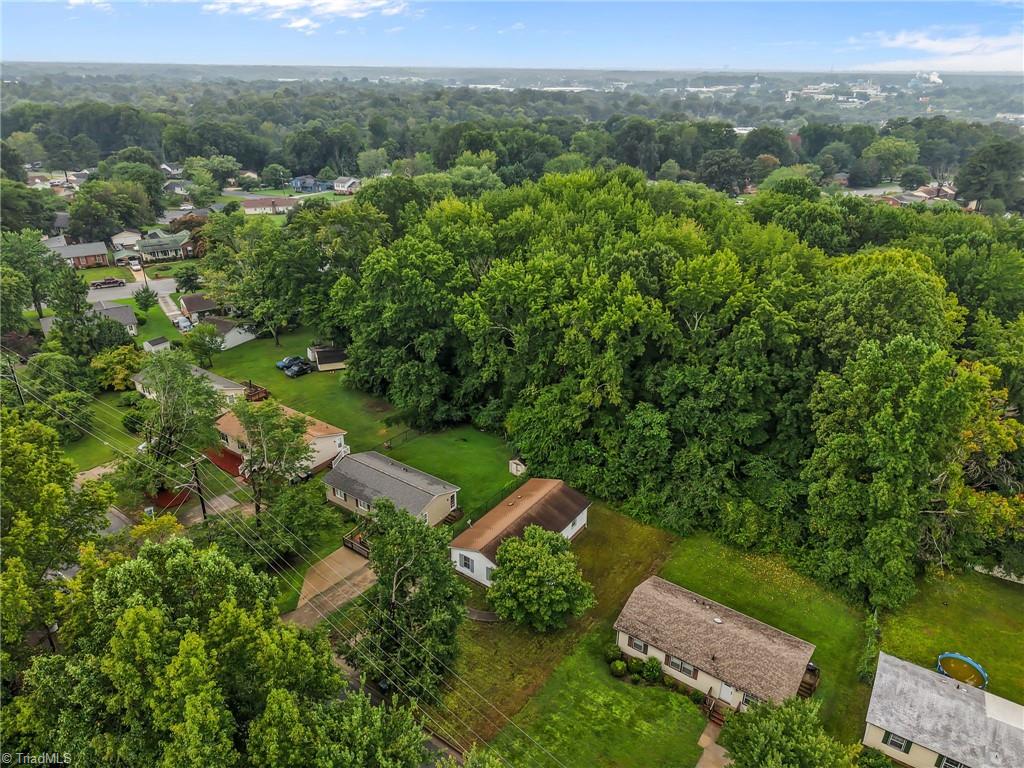 2036 Willow Road Greensboro, NC 27406 - Photo 10 of 19