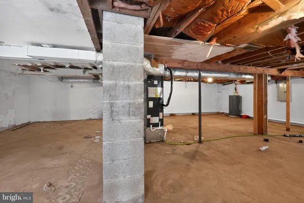 a view of a indoor garage