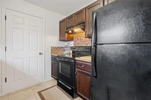 $255,000 | 238 Oak Ln Circle, Ocala, FL 34472