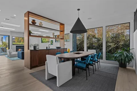 $2,950,000 | 30 Chalmers Avenue, Austin, TX 78702