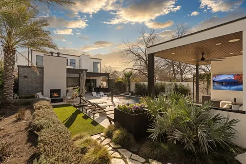 $2,825,000 | 30 Chalmers Avenue, Austin, TX 78702