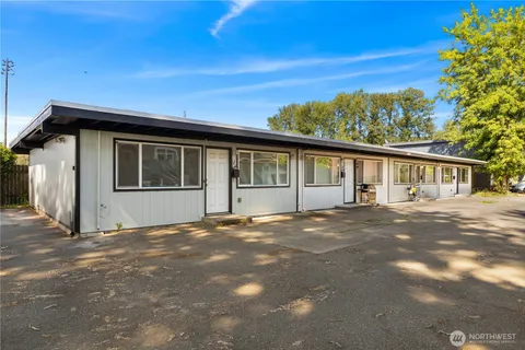 $1,189,990 | 813 Woodford Avenue North, Kent, WA 98031