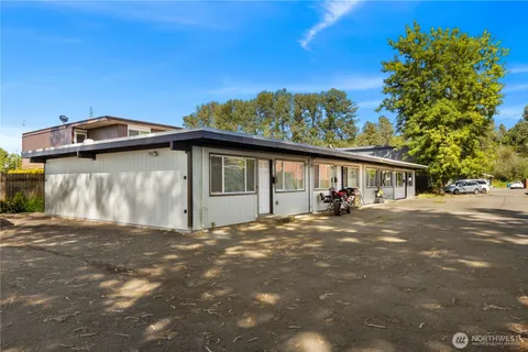 $1,189,990 | 813 Woodford Avenue North, Kent, WA 98031