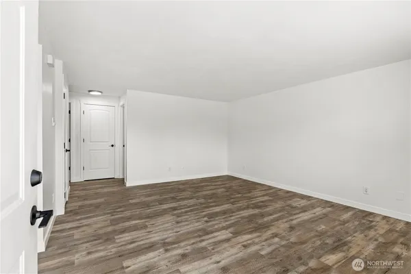 $1,189,990 | 813 Woodford Avenue North, Kent, WA 98031